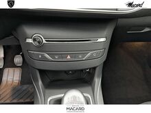 Photo 21 de l'offre de Peugeot 308 1.2 PureTech 130ch €6.c S&S Allure à 14 780 € chez SudOuest Occasions